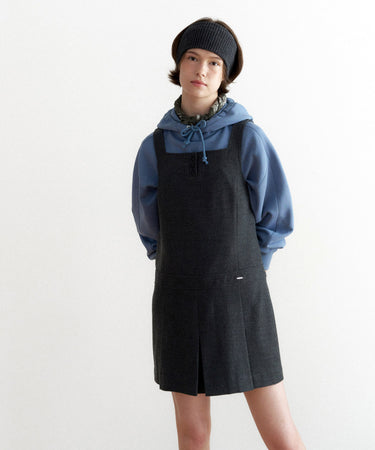 WOMAN PLEATS LAYERED DRESS