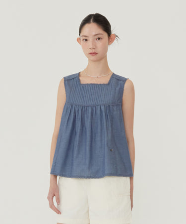 WOMEN CHAMBRAY PIN-TUCK SLEEVELESS BLOUSE