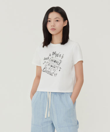 WOMEN CROPPED FIT CASSETTE GRAPHIC T-SHIRT